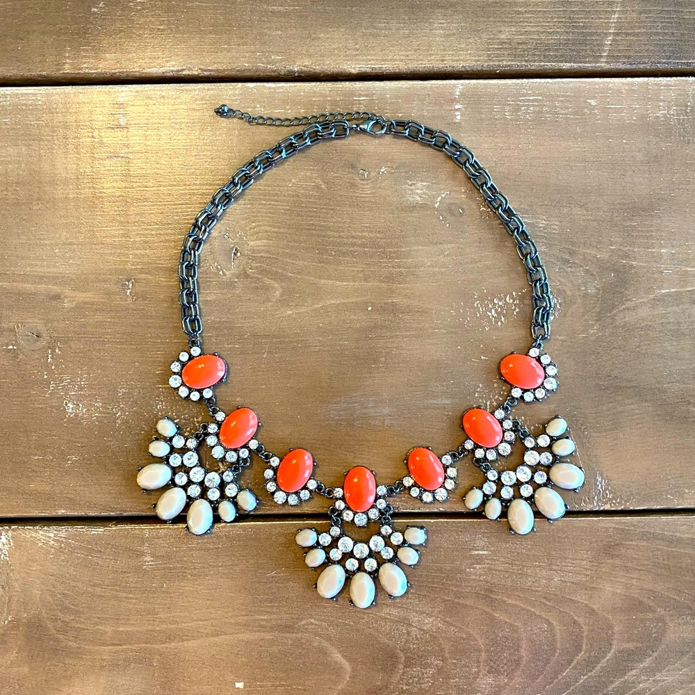 BAUBLE BAR STATEMENT NECKLACE